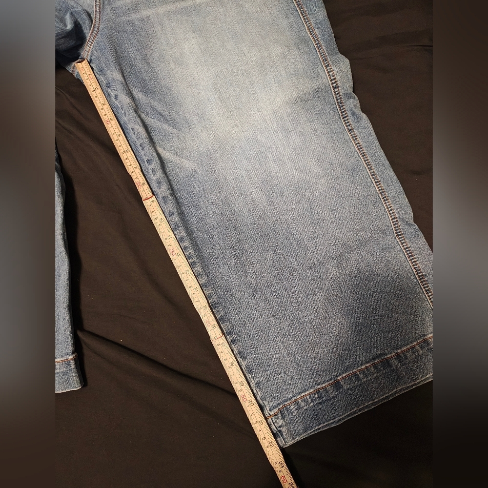Torrid Button Fly Cropped Wide Leg Jeans Size 20 - Picture 6 of 12